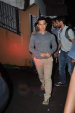 Aamir Khan at Shankar Ehsaan Loy 15 years concert celebrations in Mumbai on 24th Aug 2011 (36).JPG