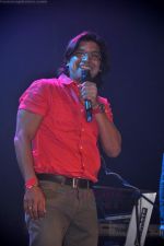 Shaan at Shankar Ehsaan Loy 15 years concert celebrations in Mumbai on 24th Aug 2011 (112).JPG