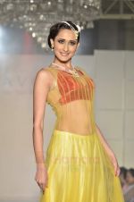 Model at Avon fashion show in Trident, Mumbai on 27th Aug 2011 (189).JPG