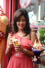 Soumya Bollapragada Launches Scoops Temptations on 27th August 2011 (29).jpg