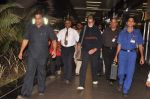 Amitabh Bachchan snapped with designer sling  in International Airport, Mumbai on 30th Aug 2011 (14).JPG