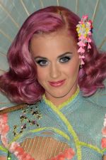 Katy Perry at the 2011 MTV Video Music Awards in LA on 28th August 2011 (32).jpg