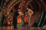 Hrithik Roshan, Shahid Kapoor on the sets of Just Dance in Filmcity, Mumbai on 2nd Sept 2011 (31).jpg