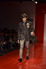 Model walk the ramp for Arjun Khanna at Van Heusen India Mens Week Day 1 on 2nd Sept 2011 (47).JPG