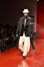 Model walk the ramp for Arjun Khanna at Van Heusen India Mens Week Day 1 on 2nd Sept 2011 (58).JPG