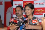 Bindu Madhavi attends the Celkon One Lakh Mobile Sale Function on 5th September 2011 (43).JPG