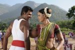 Sameera Reddy, Vishal in Vedi Movie Stills (15).jpg