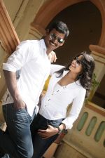 Sameera Reddy, Vishal in Vedi Movie Stills (4).jpg