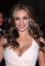 Kelly Brook attends the GQ Men of the Year Awards 2011 in Royal Opera House on September 06, 2011 (25).jpg