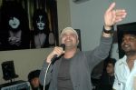 Himesh Reshammiya at Damadam film songs launch in Andheri, Mumbai on 7th Sept 2011 (159).JPG