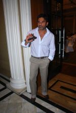 Sunil Shetty grace Abu Azmi_s Eid party in Taj Hotel on 7th Sept 2011 (24).JPG