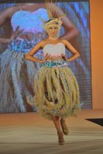 at WLC Chimera fashion show in Leela Hotel on 8th Sept 2011 (242).JPG