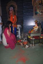 Anjana Sukhani at Times Ganesha in Charni Road on 9th Sept 2011 (24).JPG