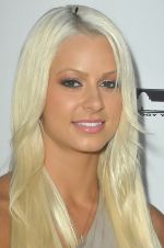 Maryse Ouellet attends the 5th Annual Boyle Heights Tech Youth Center Gala on 8th September 2011 (6).jpg
