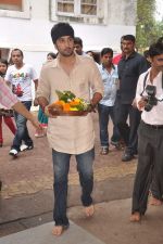 Ranbir Kapoor at RK Ganpati in Chembur on 10th Sept 2011 (31).JPG