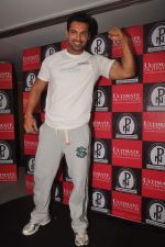 John Abraham announced as the Ultimate Nutrition_s brand ambassador at the Trident on 12th Sept 2011 (12).JPG