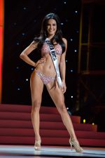 Miss Universe 2011 bikini round (51).jpg