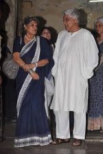 Javed Akhtar, Dolly Thakore at the farewell to photogrpaher Gautam Rajadhyaksha in Mumbai on 13th Sept 2011 (130).JPG