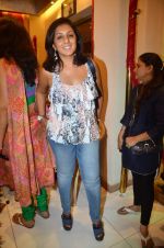 Munisha Khatwani at the launch of new collection by designer Nisha Sagar in Juhu, Mumbai on 13th Sept 2011 (92).JPG