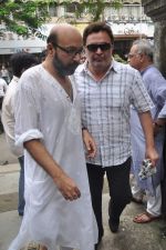 Rishi Kapoor at the farewell to photogrpaher Gautam Rajadhyaksha in Mumbai on 13th Sept 2011 (37).JPG