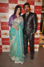 Ayesha Takia, Rannvijay Singh promote Mod in Libas store on 15th Sept 2011 (22).JPG