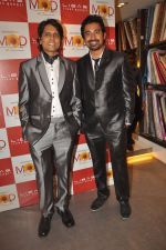 Nagesh Kukunoor, Rannvijay Singh promote Mod in Libas store on 15th Sept 2011 (31).JPG