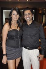 Brinda Parekh, Anuj Saxena at Etro store launch in Palladium on 16th Sept 2011 (4).JPG