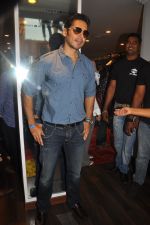 Dino Morea attends The Opening of Tommy Hilfiger store in Hyderabad at Banjara Hills on 15th September 2011 (31).jpg