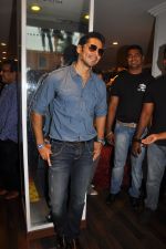 Dino Morea attends The Opening of Tommy Hilfiger store in Hyderabad at Banjara Hills on 15th September 2011 (33).jpg