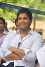 Allu Arjun attends No Child Labour Event on 16th September 2011 at St. Ann_s High School in Secunderabad (82).JPG