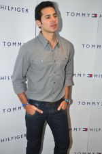 Dino Morea attends Tommy Hilfiger Showroom Relaunch Party held at Kismet Pub, Park Hotel, Hyderabad on 17th September 2011 (5).JPG