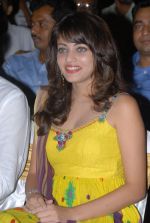 Sneha Ullal attends Madatha Kaja Movie Audio Launch on 17th September 2011 (33).JPG