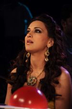Sonali Bendre on the sets of India_s Got Talent in Filmcity, Mumbai on 17th Sept 2011 (35).JPG