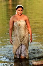 Swetha Menon in Rathinirvedam Movie Stills (1).jpg