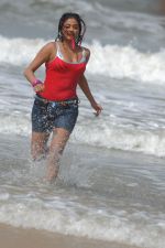 Priyamani In Sexy  Shoot on Beach (81).JPG