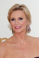 Jane Lynch attends the 63rd Annual Primetime Emmy Awards in Nokia Theatre L.A. Live on 18th September 2011 (1).jpg