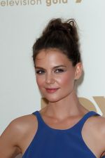 Katie Holmes attends the 63rd Annual Primetime Emmy Awards in Nokia Theatre L.A. Live on 18th September 2011 (4).jpg