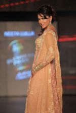 Sameera Reddy walk the ramp at the Blenders Pride Fashion Tour 2011 show in Delhi on 19th Sept 2011 (53).jpg