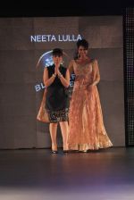 Sameera Reddy walk the ramp at the Blenders Pride Fashion Tour 2011 show in Delhi on 19th Sept 2011 (55).jpg