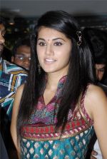 Tapsi Launches Avolution Fashion Showroom on 19th September 2011(16).jpg