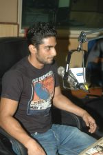 Prateik Babbar on the sets of Radio City in Bandra, Mumbai on 21st Sept 2011 (21).JPG