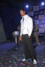 Vidyut Jamwal performs live stunts for film Force at Famous Studio on 21st Sept 2011 (22).JPG