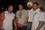 Sanjay Dutt meets Sheru Classic bodybuilding contestants on 22nd Sept 2011 (15).JPG