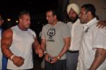 Sanjay Dutt meets Sheru Classic bodybuilding contestants on 22nd Sept 2011 (16).JPG