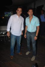 Shreyas Talpade, Tusshar Kapoor at Hum Tum Shabana music success bash in Vie Lounge on 22nd Sept 2011 (66).JPG