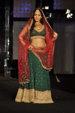 Amisha Patel walk the ramp for Rocky S Show at Amby Valley India Bridal Week day 1 on 24th Sept 2011 (111).JPG