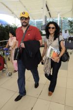 Kabir Bedi arrive back from Gima Awards in Domestic Airport, Mumbai on 24th Sept 2011 (38).JPG