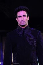 Model walk the ramp for Anjalee and Arjun Kapoor Show at Amby Valley India Bridal Week day 1 on 24th Sept 2011 (27).JPG