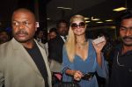 Paris Hilton arrives in India at International Airport, Mumbai on 24th Sept 2011 (77).JPG