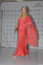 Paris Hilton unveils her personal Bag Line in JW Marriott on 24th Sept 2011 (19).JPG